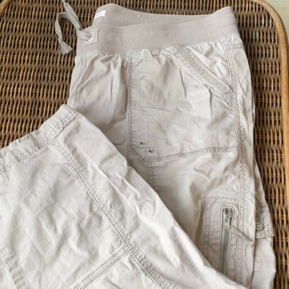 Westport 2x capri pant light gray